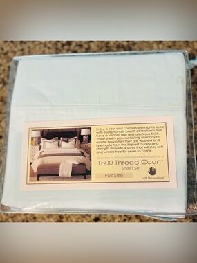 ThreadLux full-size thread count bed sheet set.